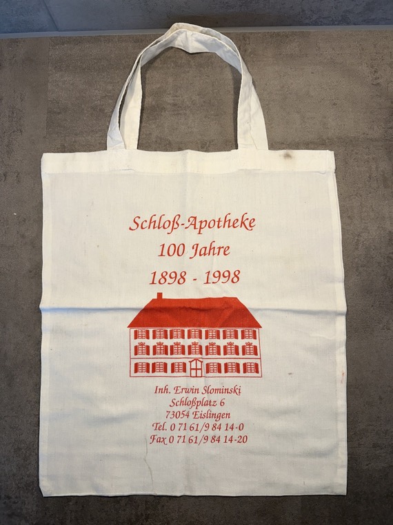 Limitierte Tragetasche zum 100-jährigen Geburtstag des Apothekengebäudes